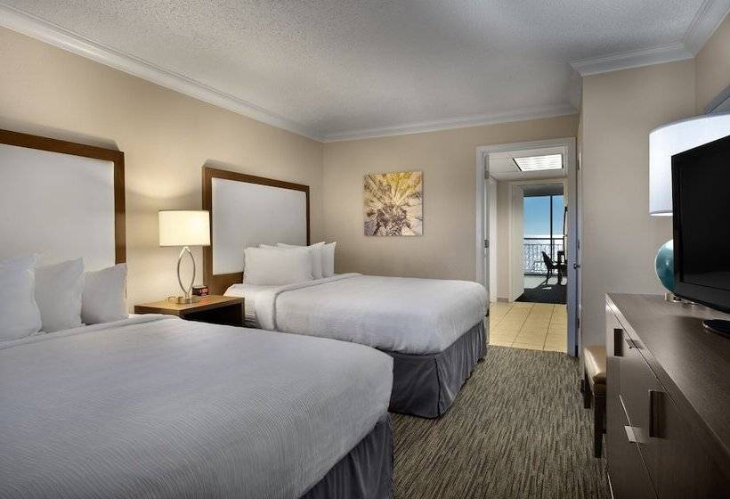 هتل Coral Beach Resort By Beach Vacations