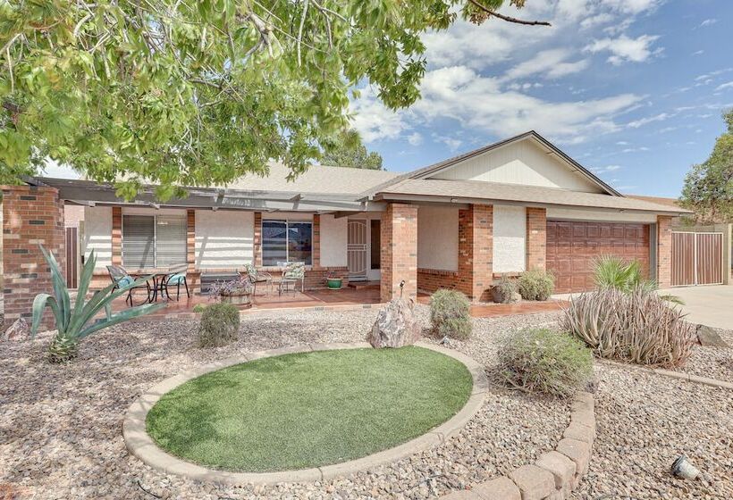 Family Friendly Peoria Home W/ Pool & Fire Pit!
