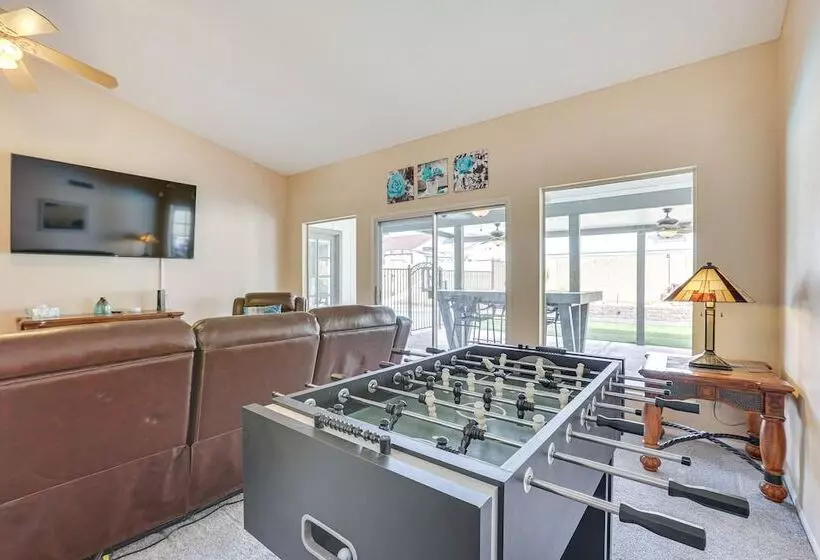 Family Friendly Peoria Home W/ Pool & Fire Pit!
