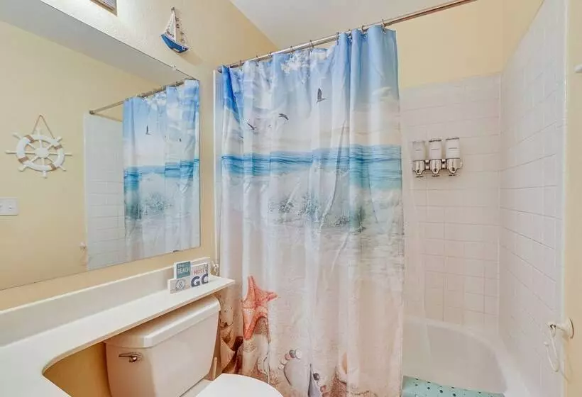 Family Friendly Peoria Home W/ Pool & Fire Pit!