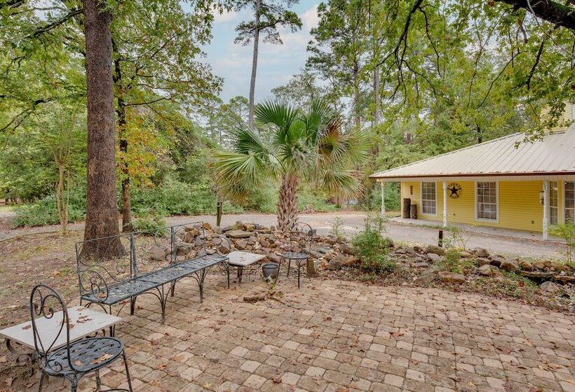 Holly Lake Retreat W/ 3 Community Pools & Yard