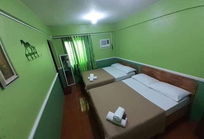 Inn Maritonies Place