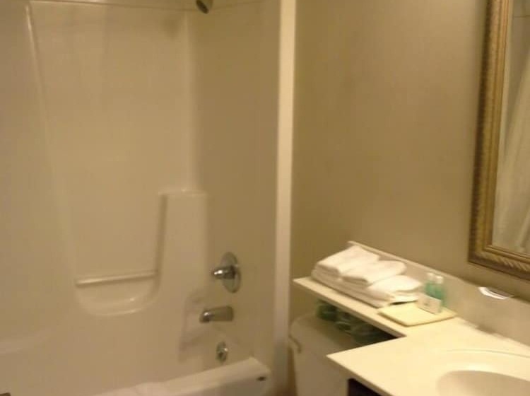 Szálloda Gamble Farm Inn And Suites