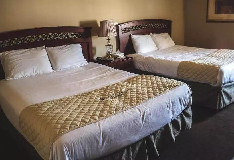 Hotelli Gamble Farm Inn And Suites