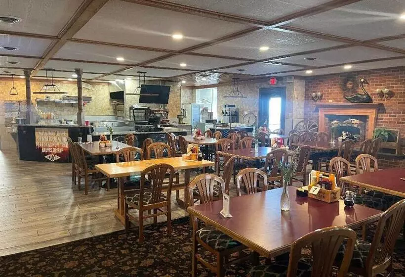 Hotelli Gamble Farm Inn And Suites