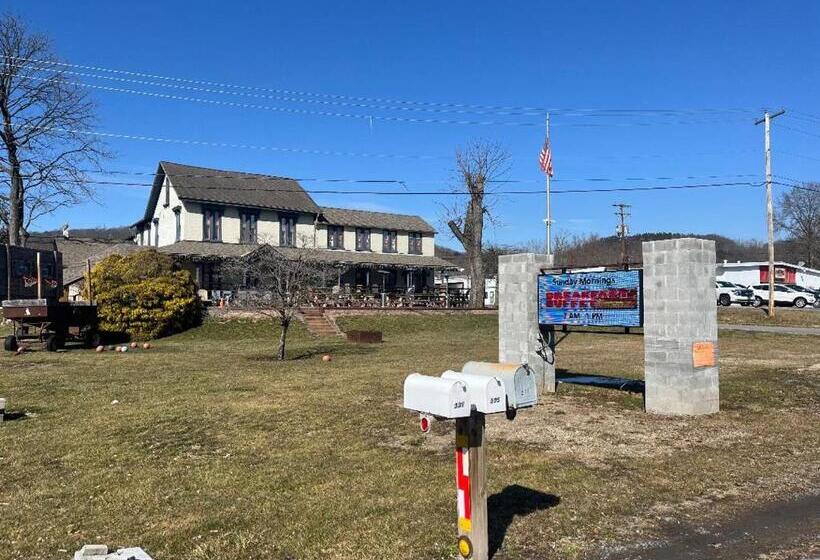 Szálloda Gamble Farm Inn And Suites