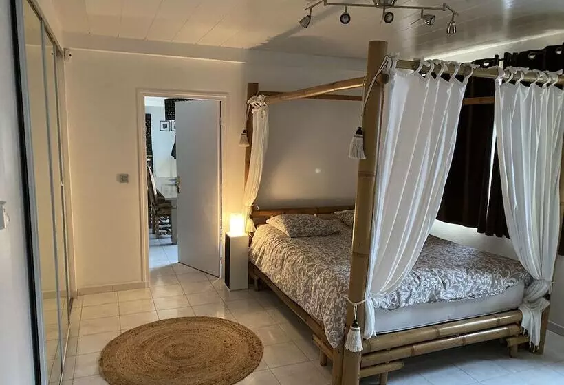 Hotelli Gite Du Cirque