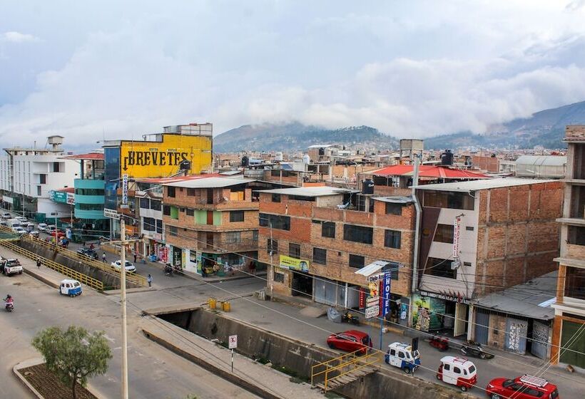 هتل Los Andes Suite Cajamarca