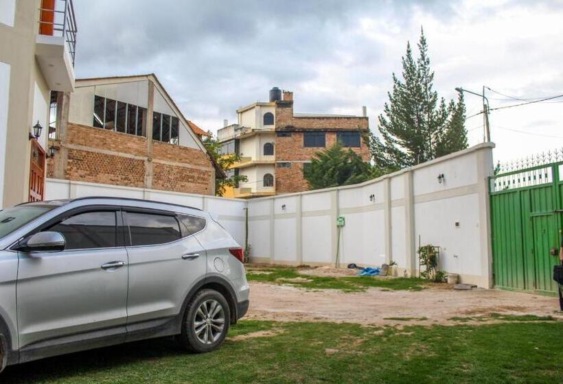 هتل Los Andes Suite Cajamarca