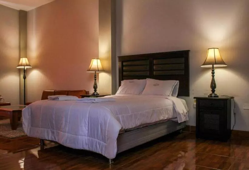 هتل Los Andes Suite Cajamarca