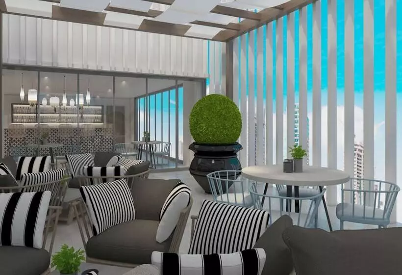 Hotelli Mercure Dubai Deira