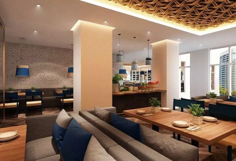 Hotelli Mercure Dubai Deira