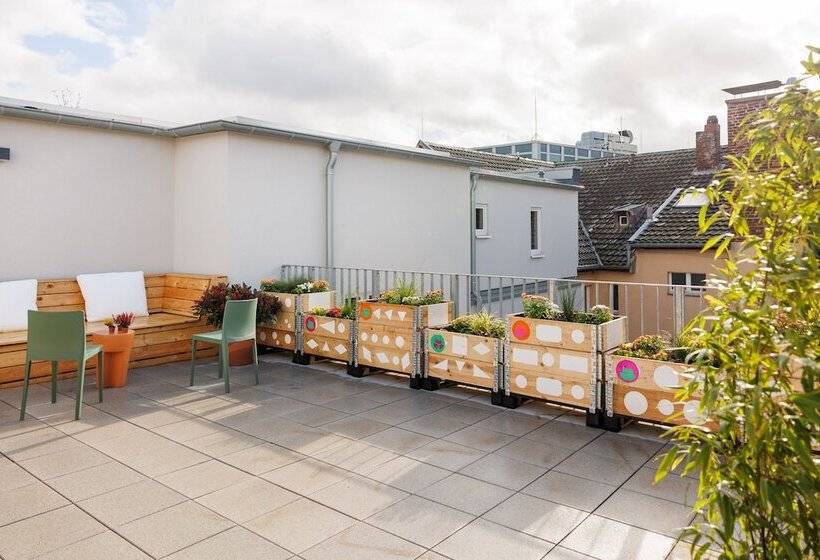 Szálloda Poha House Büchel