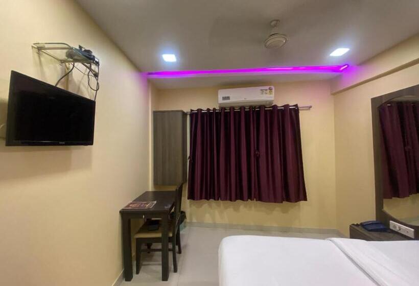 هتل Royal Grand   Near Mumbai International Airport