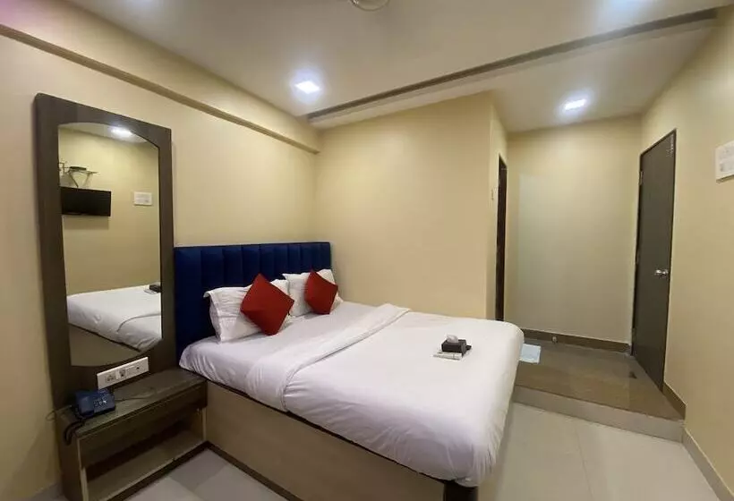 هتل Royal Grand   Near Mumbai International Airport