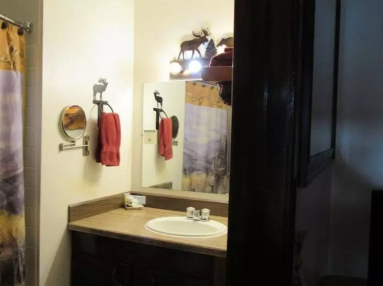 Hotelli The Woodsman Country Lodge