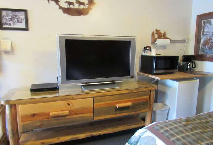 Otel The Woodsman Country Lodge