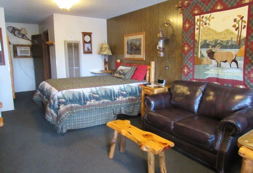 Otel The Woodsman Country Lodge