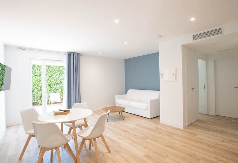 Logis Les Cepages Restaurant Le Raisin