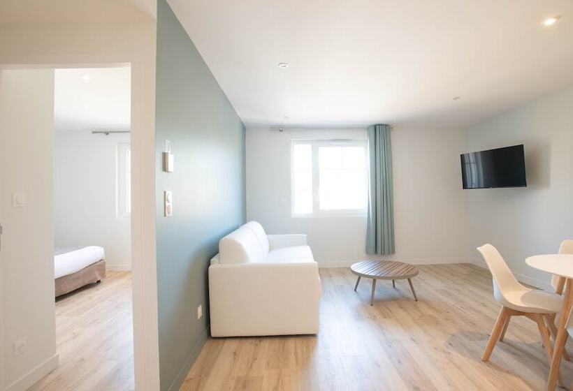 Logis Les Cepages Restaurant Le Raisin