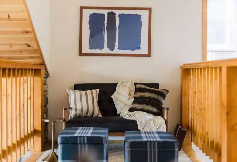 Jumper By Avantstay Serene Stylish Cabin W/ Hot Tub