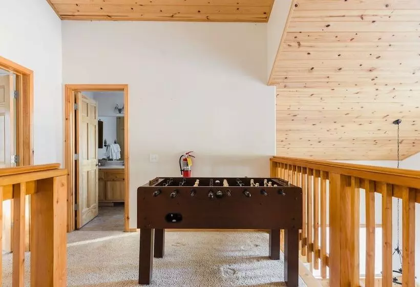 Jumper By Avantstay Serene Stylish Cabin W/ Hot Tub
