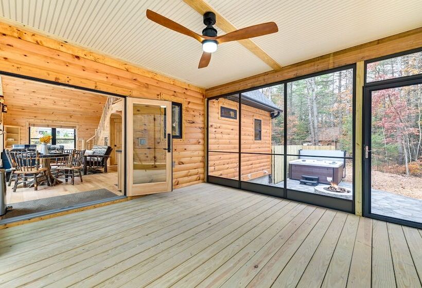 Modern Cabin W/ Hot Tub & Sacandaga Lake Access!