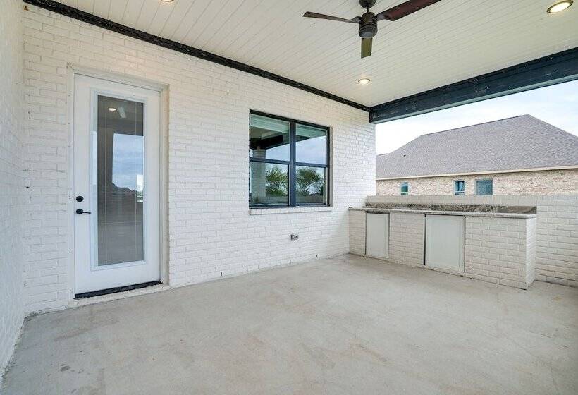 Modern Natchitoches Retreat On Cane River!