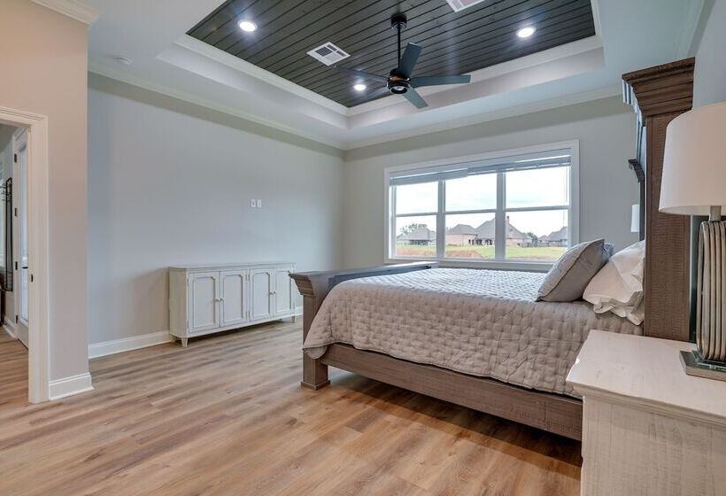 Modern Natchitoches Retreat On Cane River!