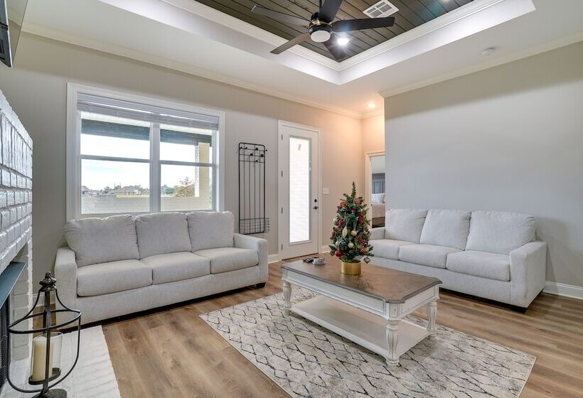 Modern Natchitoches Retreat On Cane River!