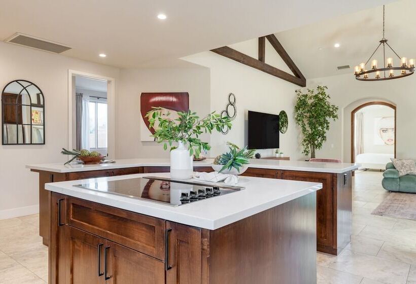 Nahana By Avantstay Pool, Pickleball, And Chic Design