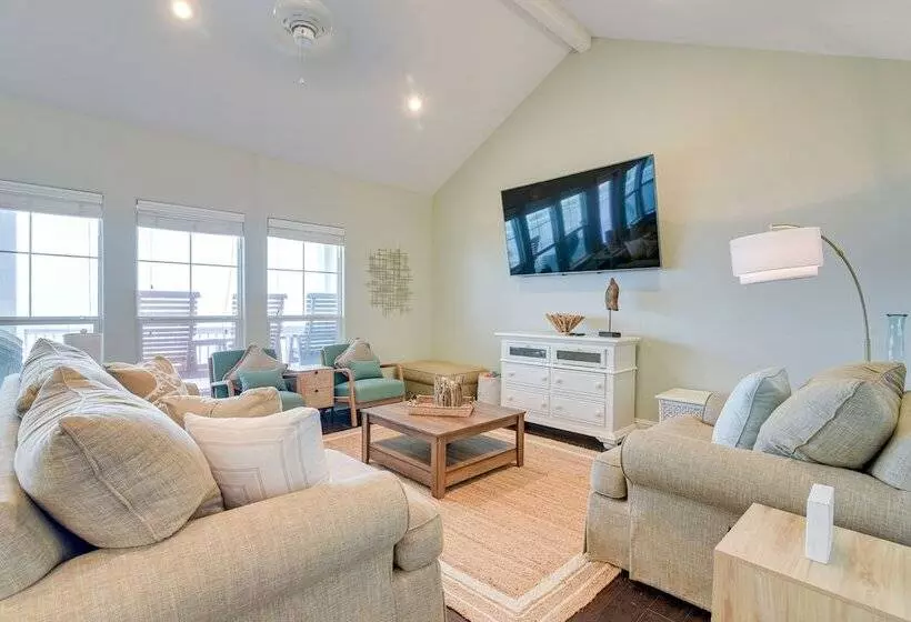 Oceanfront Crystal Beach Vacation Home W/ Deck!