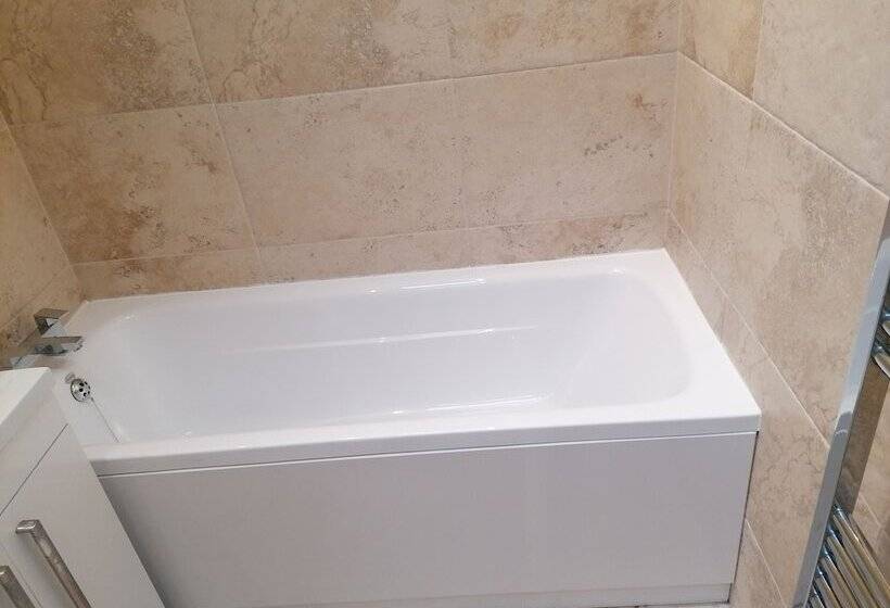 膳宿费 92 Seaford Street