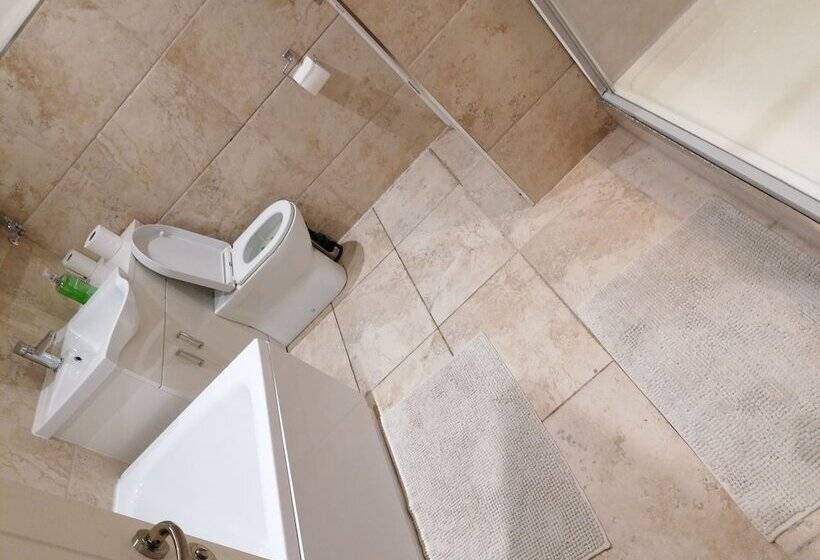 膳宿费 92 Seaford Street