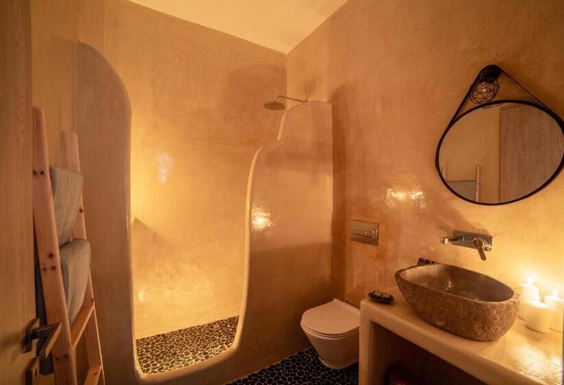 Pension Athiri Luxury Suites