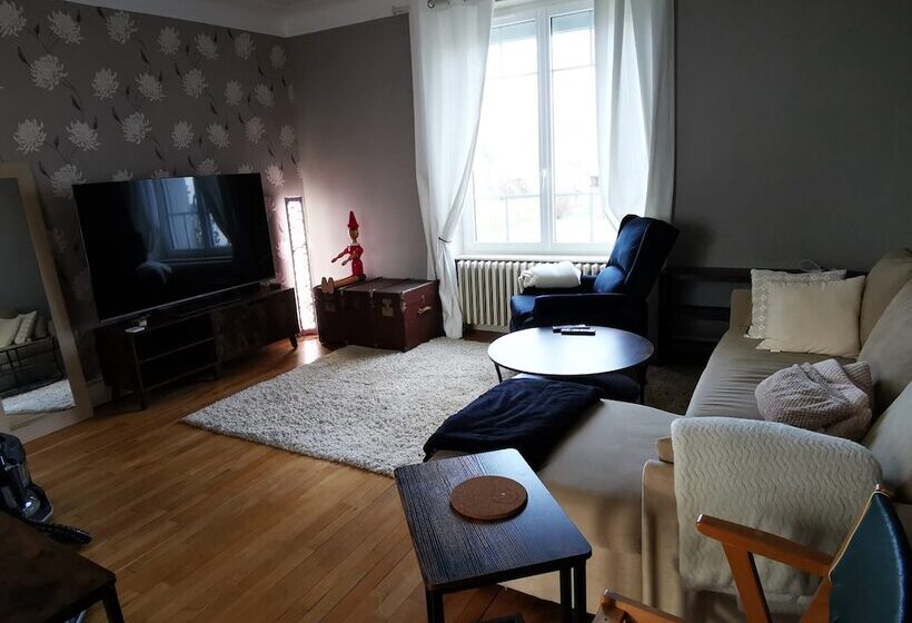 פנסיון Chez Sandrine