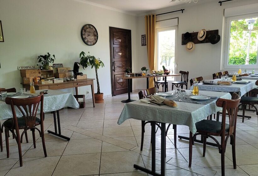 펜션 Le Cèdre Bleu