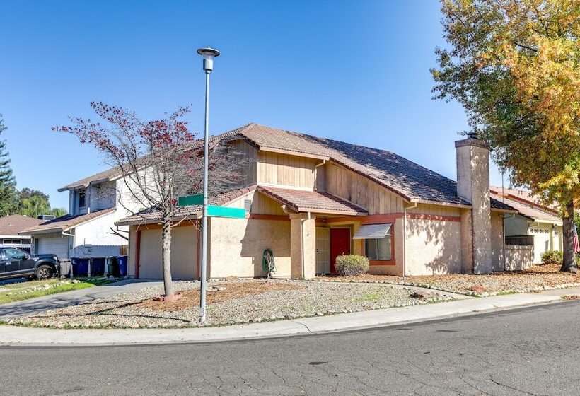 Pet Friendly Citrus Heights Home: Fenced Backyard!