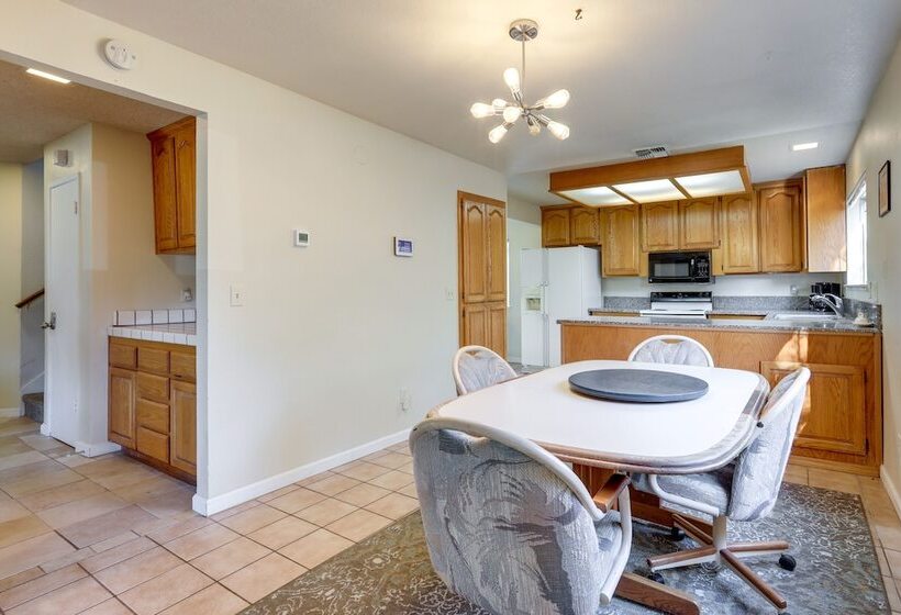 Pet Friendly Citrus Heights Home: Fenced Backyard!