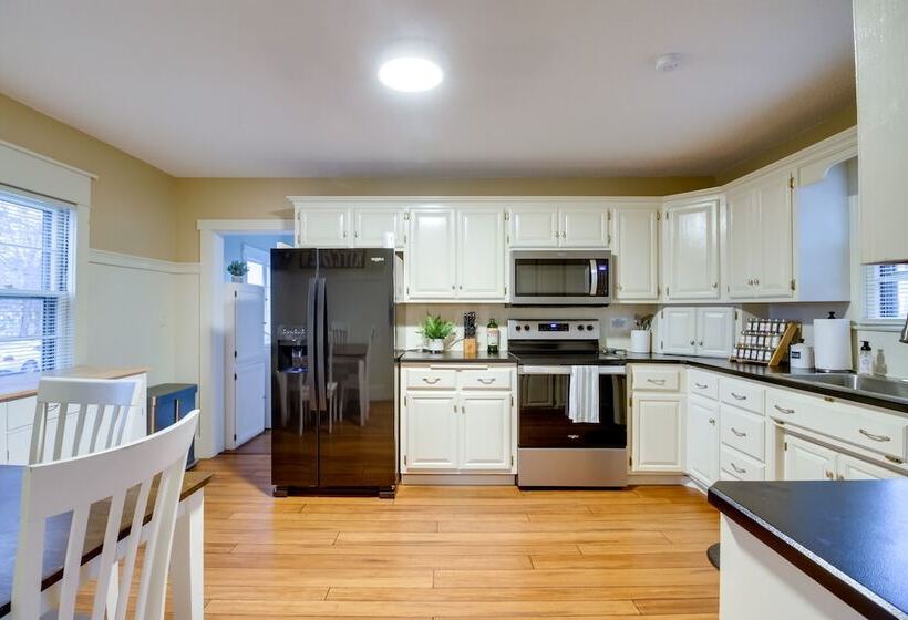 Pet Friendly Cottage: 8 Mi To Paul Bunyan Land!