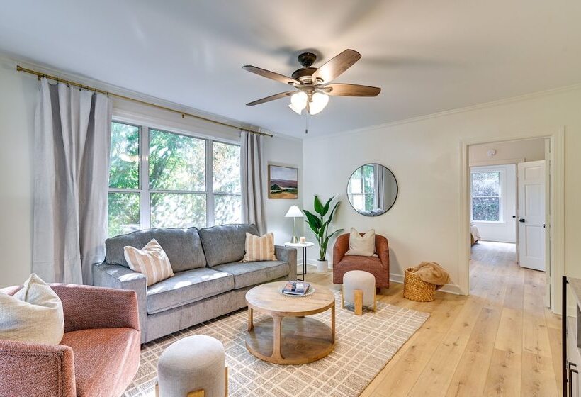 Centrally Located Home ~ Steps To Oxford Square!