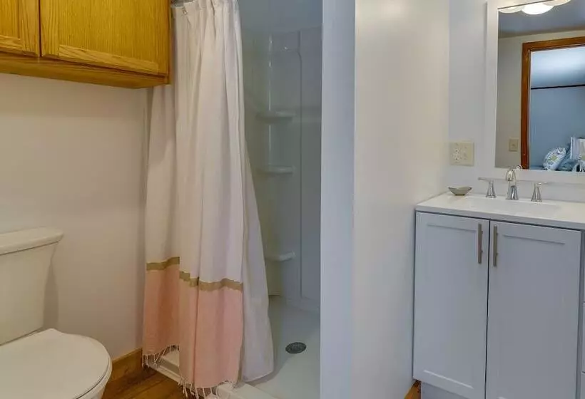 Pet Friendly Topton Home W/ Patio, Deck & Views!