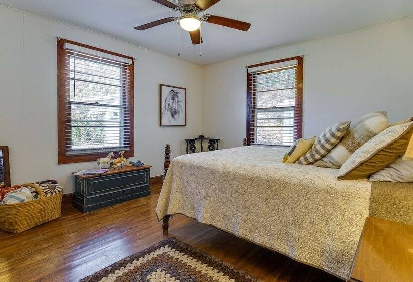 Pet Friendly Topton Home W/ Patio, Deck & Views!