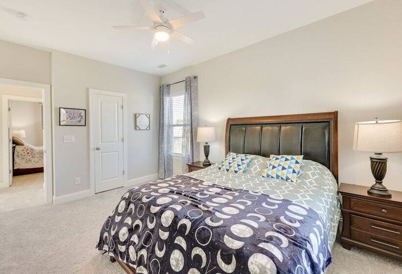 Pet Friendly Wilmington Home   2 Mi To Riverwalk