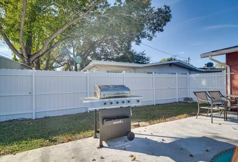 Pinellas Park Escape W/ Heated Pool!