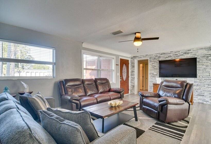 Pinellas Park Escape W/ Heated Pool!