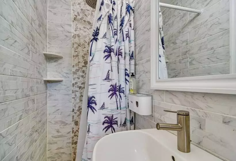 Pinellas Park Escape W/ Heated Pool!