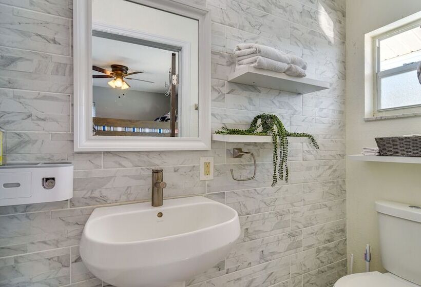 Pinellas Park Escape W/ Heated Pool!