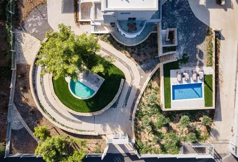 اقامتگاه Cavos Boutique Homes