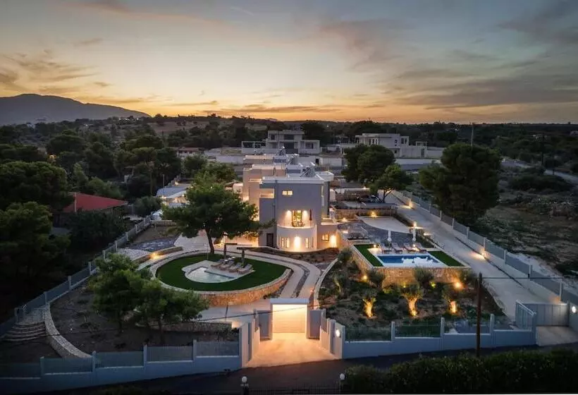 اقامتگاه Cavos Boutique Homes